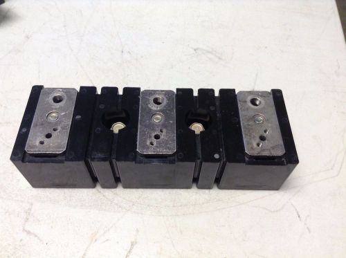 Allen Bradley X-402237 3 Pole 200 Amp 600 V Fuse Block Missing Fuse Clips