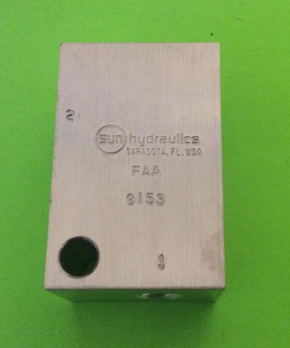 Sun Hydraulics FAA Manifold Line Mount 90°