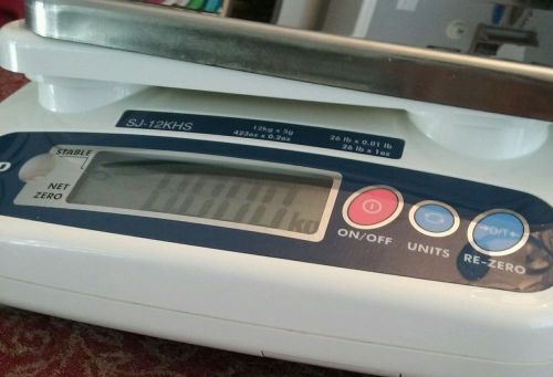 A&amp;D digital scale low profile (SJ-12KHS)