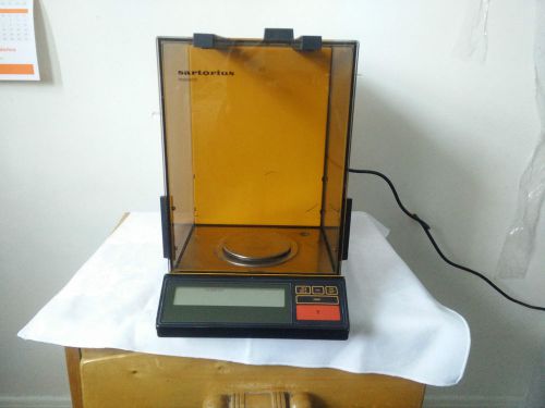 Sartorius R 180 D Digital Lab Analytical Scale Balance 0.01 mg 0.1 mg 182 g