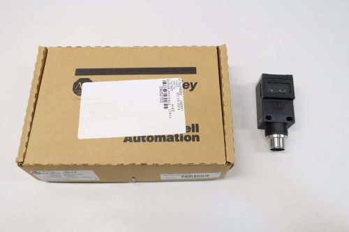 NEW ALLEN BRADLEY 42GRU-92L2-QD PHOTOSWITCH SENSOR SER B D529776