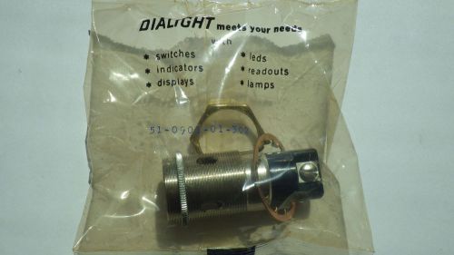 DIALIGHT 51-0901-01-302 LAMP HOLDER 75W 125V NIB