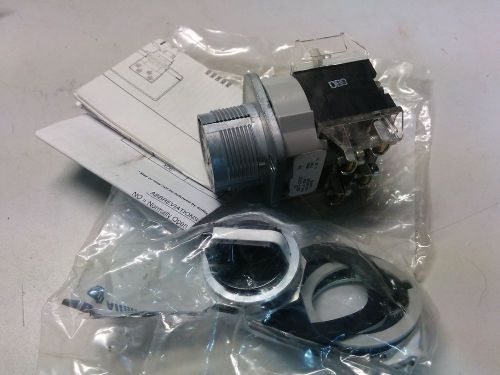 ALLEN BRADLEY 800T-J2KE7B SELECTOR SWITCH 3 POSITION SPRING RETURN SERIES T NNB