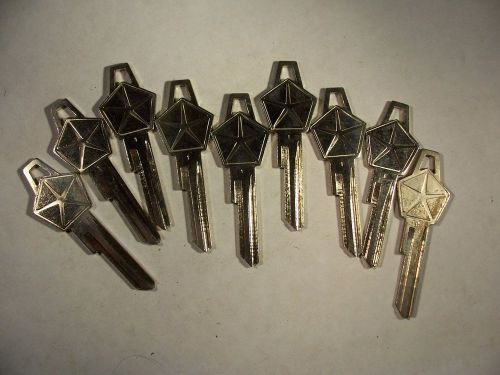 9  VINTAGE ORG  CHRYSLER   8HG    KEY BLANK   UNCUT