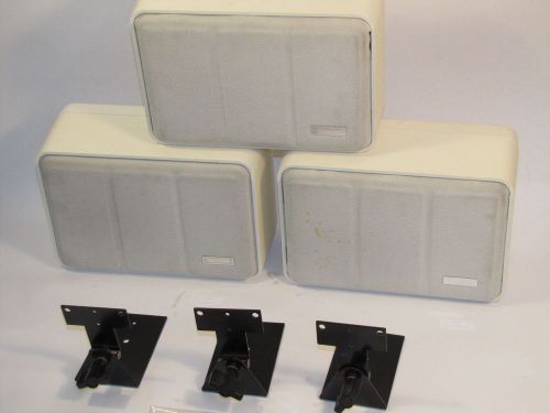 LOT 3 VALCOM V-1440 AMPLIFIED MONITOR SPEAKERS w WALL MOUNT BRACKETS - WORKS