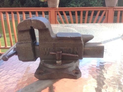 VINTAGE WILTON 3 1/2&#034; BENCH VISE