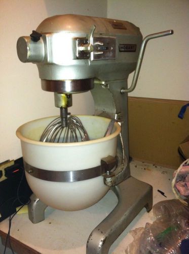 20qt Hobart Mixer Dough Mixer A200 w/ Accessories / Attachments