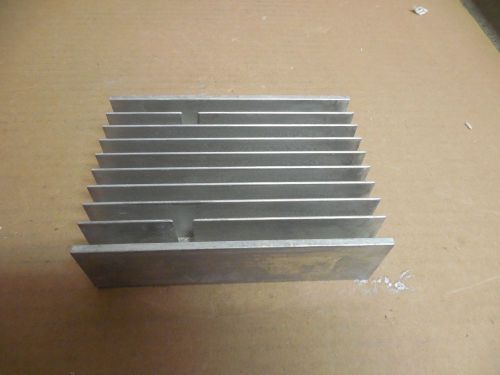 NO NAME ALUMINUM HEAT SINK SYNC 5-1/2&#034;x4&#034;x1-1/2&#034;