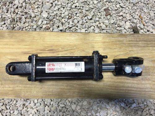 New lion hydraulics wp 3000 cylinder # 672502 model # 30thc06-125 for sale