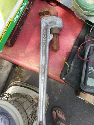 24&#034; ALUMINUM 824 RIDGID PIPE WRENCH STRAIGHT