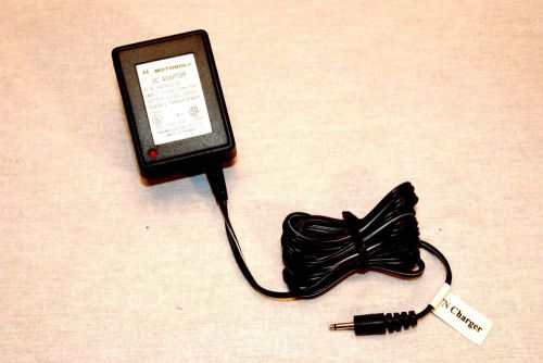 MOTOROLA XTN SINGLE CHARGER POWER SUPPLY # NNTN4077A 6.5 VOLT 200ma NEW