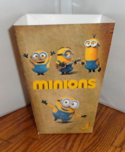 MINIONS POPCORN BOX # 1. DISNEYLAND CARTOONS.....FREE SHIPPING