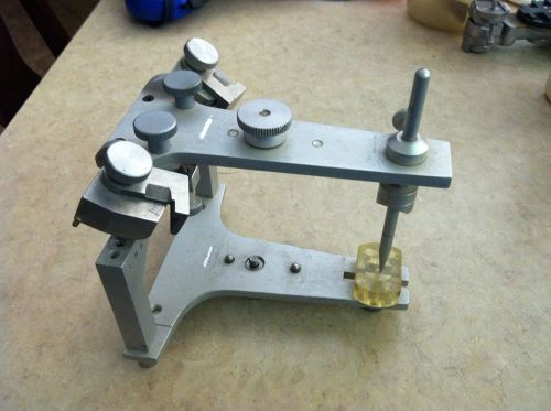 Dental Articulator