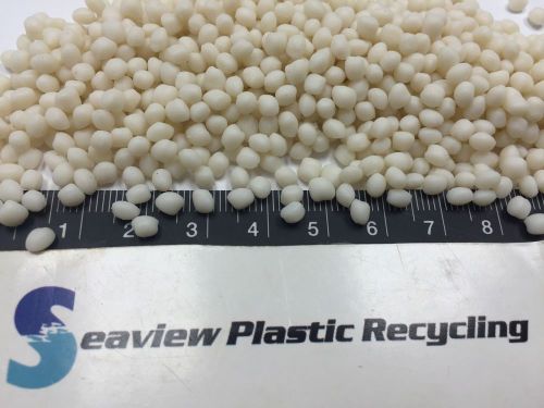 TPE (THERMO PLASTIC ELASTOMER) NATURAL PLASTIC PELLETS EXXONMOBIL VYRAM 2 LBS