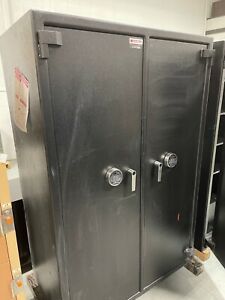 Double Door Retail Inventory Control Safe