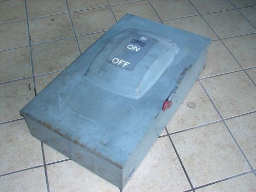 GE TG3325/1 DISCONNECT SWITCH 400A 3POLE 240VAC 50HP 36&#034; X 21-3/4&#034; X 8&#034; *XLNT*