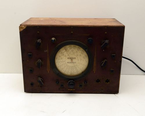 Vintage Supreme Model 580 Signal Generator Art Deco Look Steam Punk for Display