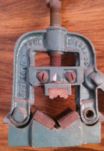 Vintage Littlestown  pipe Bench Vise  Littlestown  H&amp;F Co USA vtg shop tool