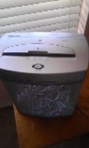 Fellowes Confetti Cut Shredder, Model T7CM