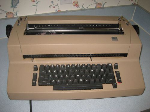 Vintage IBM Selectric II Correcting Typewriter Works Well Beige New Ribbon