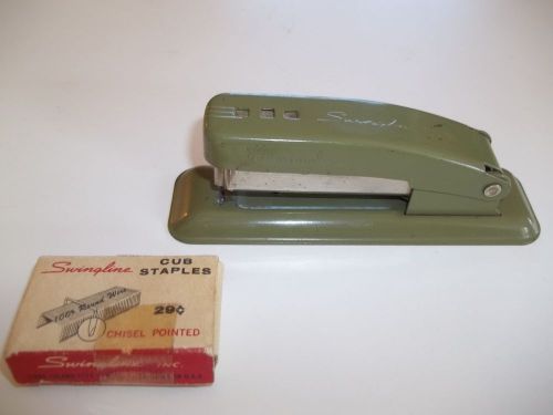 Vintage Metal OLIVE GREEN Swingline CUB STAPLER 5 1/4&#034; &amp; Vintage Staples