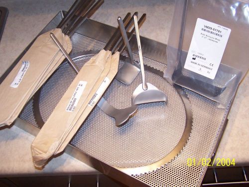 Bookwalter universal oval ring retractor v mueller su3606-10 &amp; 11 new blades for sale