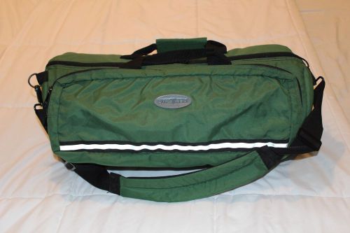 Dynamed Dyna Med Medical Bag Oxygen EMT Padded Very Good Condition