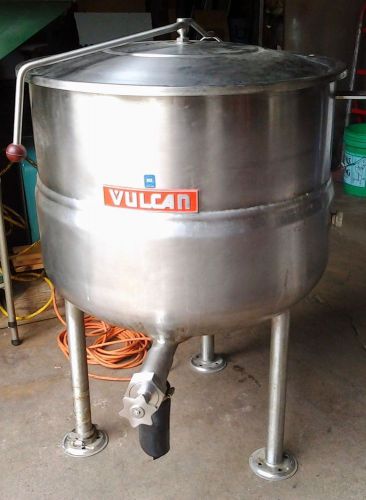 Vulcan DL40 Gas Direct Steam Jacketed Kettle Floor Mounted Tri-Leg 40 Gallon