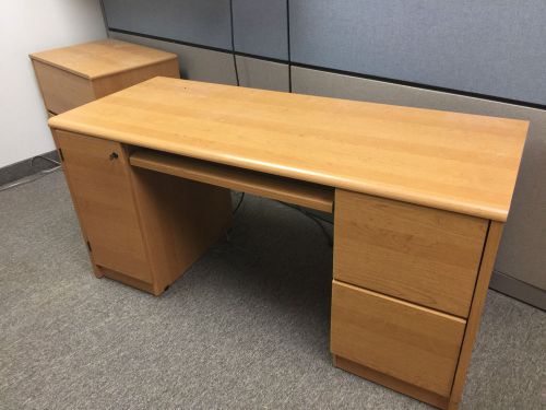 COMPUTER DESK in LIGHT OAK COLOR