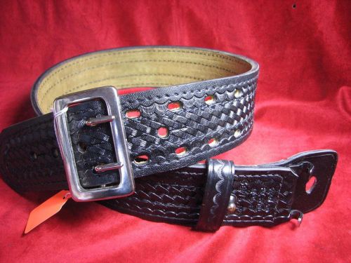 Safariland 30&#034; Duty Belt 2-1/4&#034;  Basketweave with Chrome Buckle B5