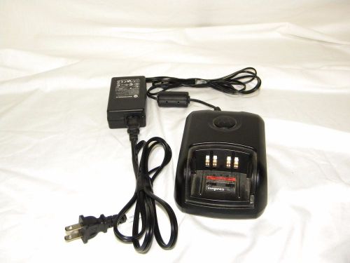 Motorola WPLN4199B Two Way Radio Charger Base Unit