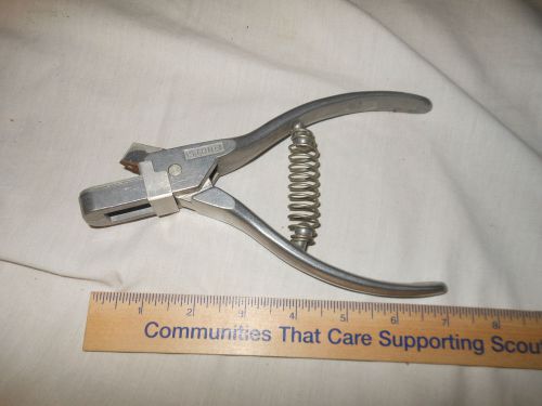 Stone mfg. &amp; supply co.   -    pig notch tool for ears - for sale