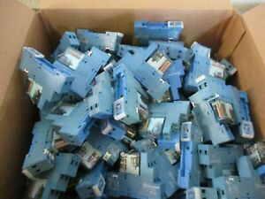 LOT OF 85 Finder 95.75 Relay Mount with FINDER 250V 10A RELAY TYPE 40.51