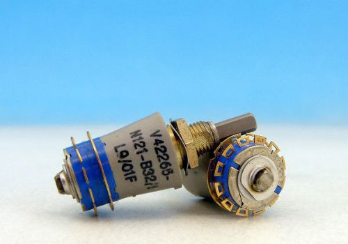 1x SIEMENS Gold Rotary Switch 2 pole 3 positions 2P3T / V42265-N121-B32/1 L9/01F