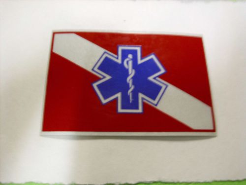 DIVERS  EMT STAR OF LIFE CENTER SCUBA MEDICAL DECAL STICKER