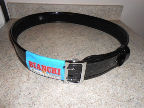 Bianchi Black Patent Leather Lightweight AccuMold Duty Belt Size 32