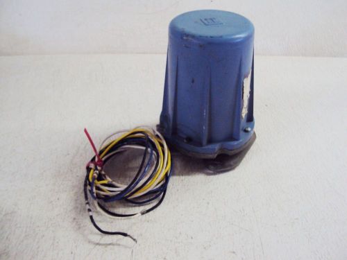 Honeywell c7012e1112 flame detector 120 vac (used) for sale