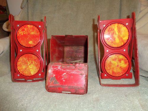 Vintage GROTE NO. 70 FLAMELESS FLARE 3PC SET, Metal box, Emergency Road Kit