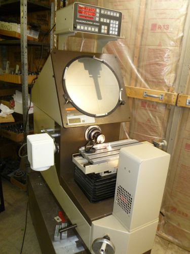 MITUTOYO PH352A OPTICAL COMPARATOR with QUADRACHEK 2000 DRO DIGITAL READOUT