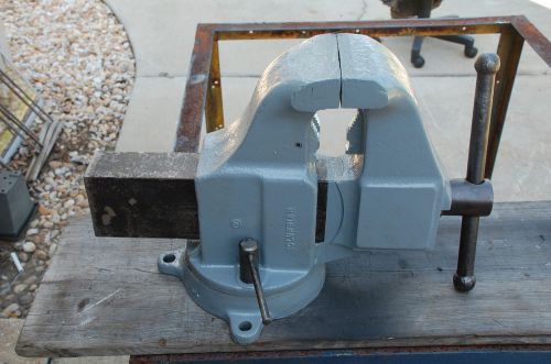 Columbian Vise 205M2