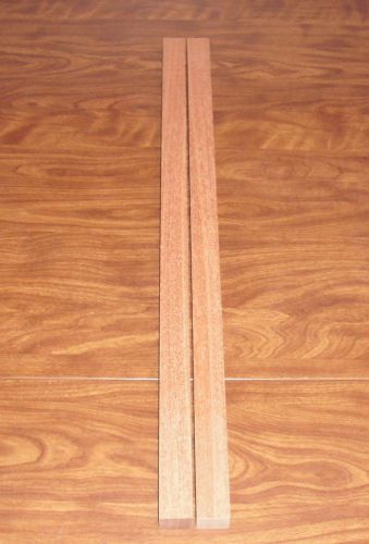 2 PIECES OF MAHOGANY SQUARE STOCK 1 1/4&#034; X 1 1/4&#034; X 28&#034;