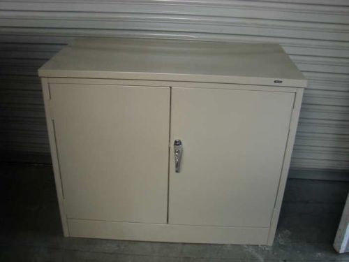Tennsco storage cabinet 36&#034;w x 18&#034;d x 30&#034;h 1430 sand unassembled