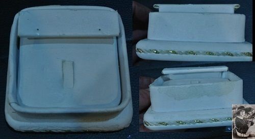 White faux leather braiding used necklace earring set display ring square box for sale