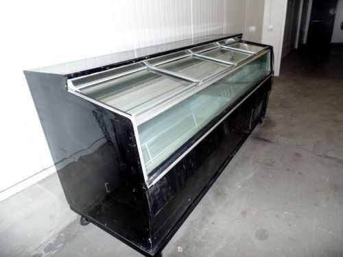 HUSSMAN 8&#039; COMMERCIAL  SLIDING TOP FREEZER