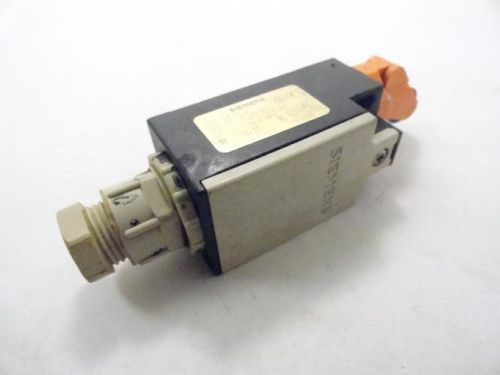 137826 Used, Siemens 3SE3 200-1E-Z Limit Switch VDE 0660