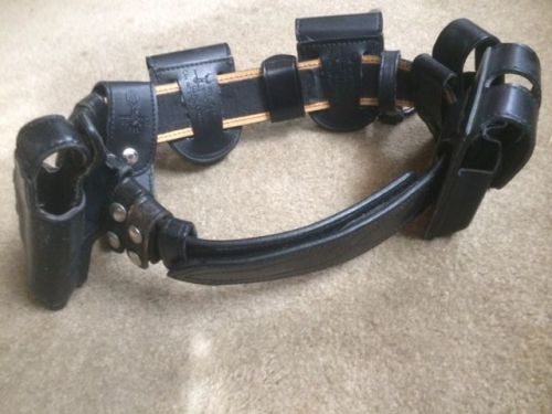 Police duty belt w/accessories--all leather for sale