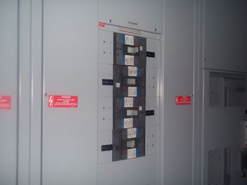 GE SPECTRA RMS BREAKER SWITCHBOARD 2400A