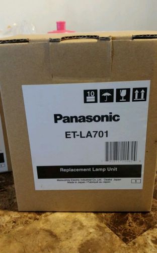 NEW - GENUINE PANASONIC ET-LA701 LAMP- FREE SHIPPING!!!