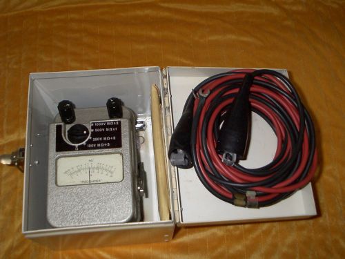 VINTAGE Herman H. Sticht Megohmer Test Meter -Cat. No. 718 - VG Condition!