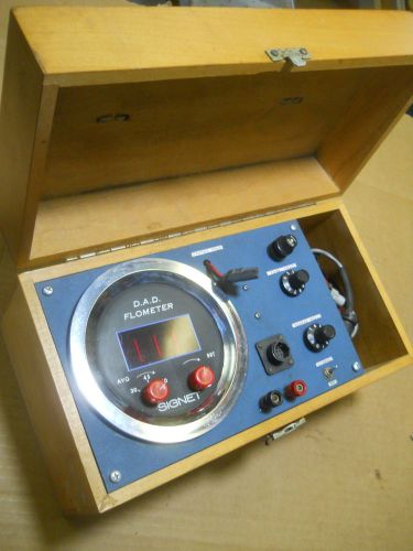 SIGNAL SCIENTIFIC D.A.D. FLOWMETER  in  WOOD BOX